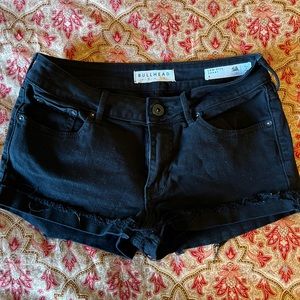 Women’s low rise black shorts